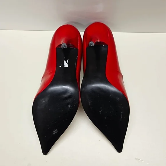 GUESS Pumps - Picture 8 of 9